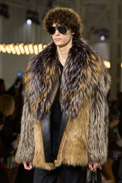Look 52